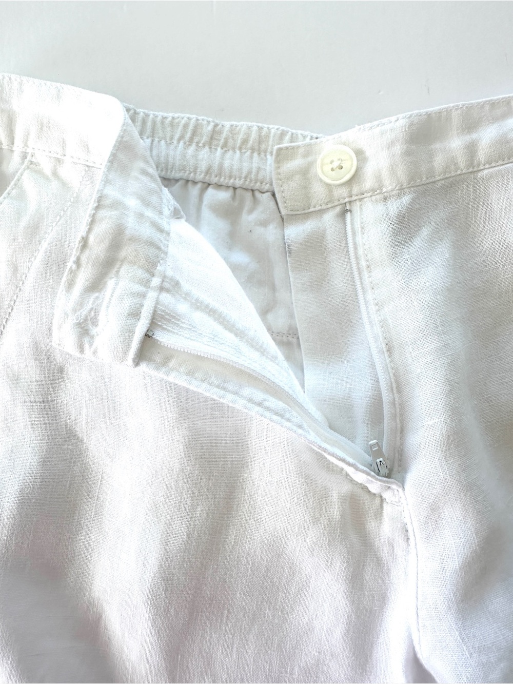 L.L. Bean White Linen Blend Capri Pants - Classic Straight Fit, 💯 Linen, Petite - Picture 10 of 13